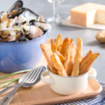 Moules à la crème de maroilles et frites de pommes de terre