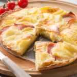 Quiche de pommes de terre au fromage à raclette et bacon